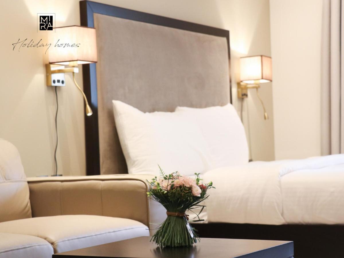 Mira Holiday Homes - Newly Furnished Studio In Downtown Dubái Exterior foto