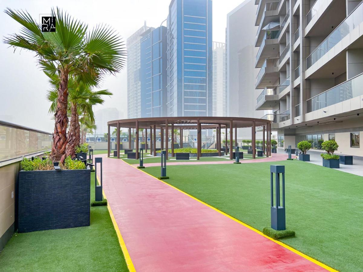 Mira Holiday Homes - Newly Furnished Studio In Downtown Dubái Exterior foto
